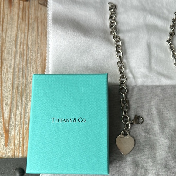 Tiffany & Co. 💙 Return to Tiffany Bracelet - Picture 5 of 5